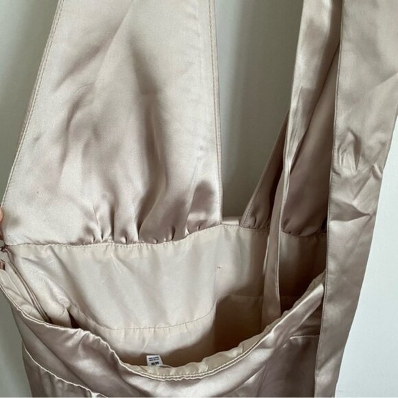 GARAGEHollySatinPlungeHalterMiniDressinBeigeOffWhiteszMMedium - Picture 9 of 12